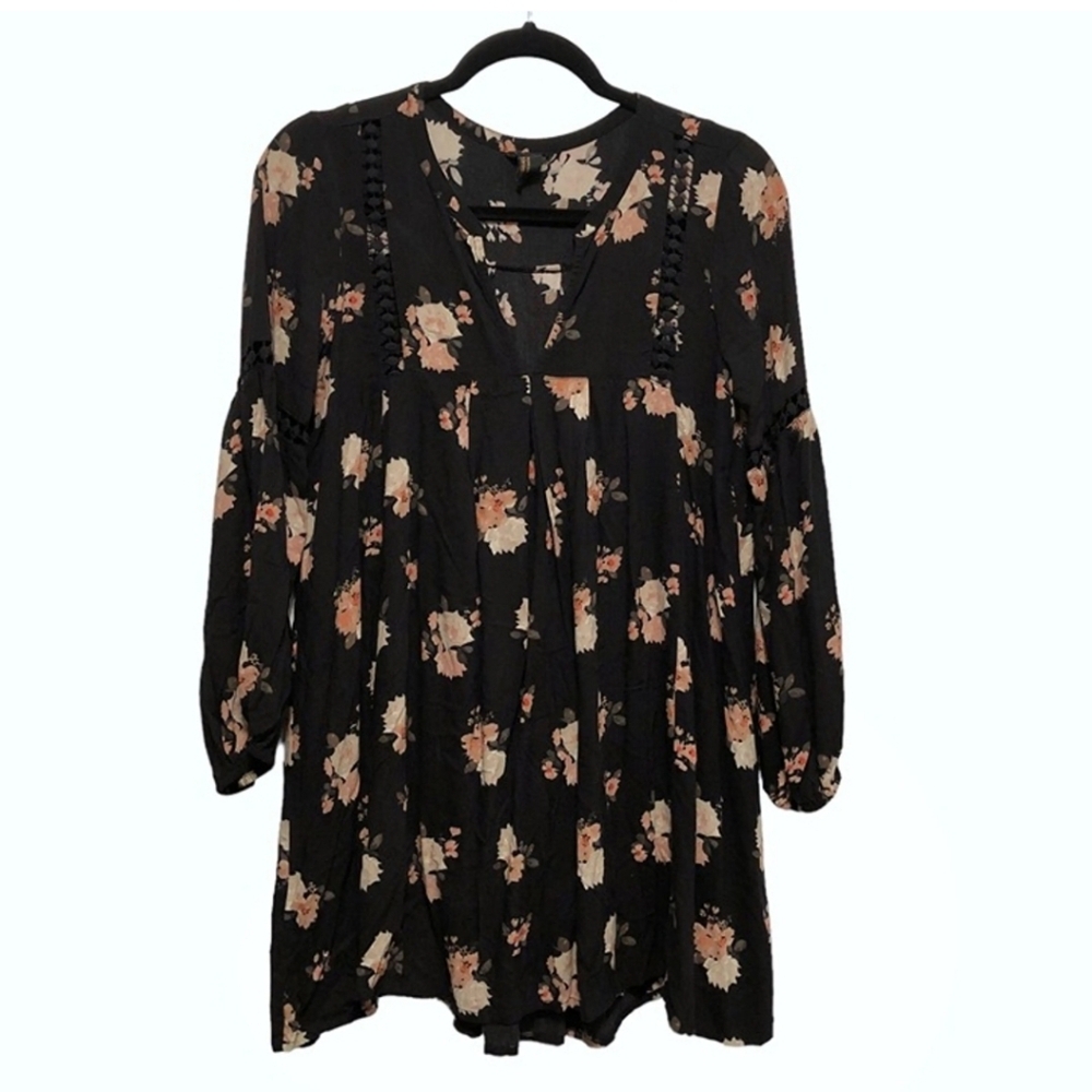 🔶️5 for $30🔶️ Black Boho Floral Crochet Neckline Balloon Long Sleeve Dress